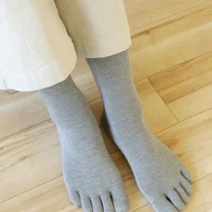 無地五本指ハイソックス